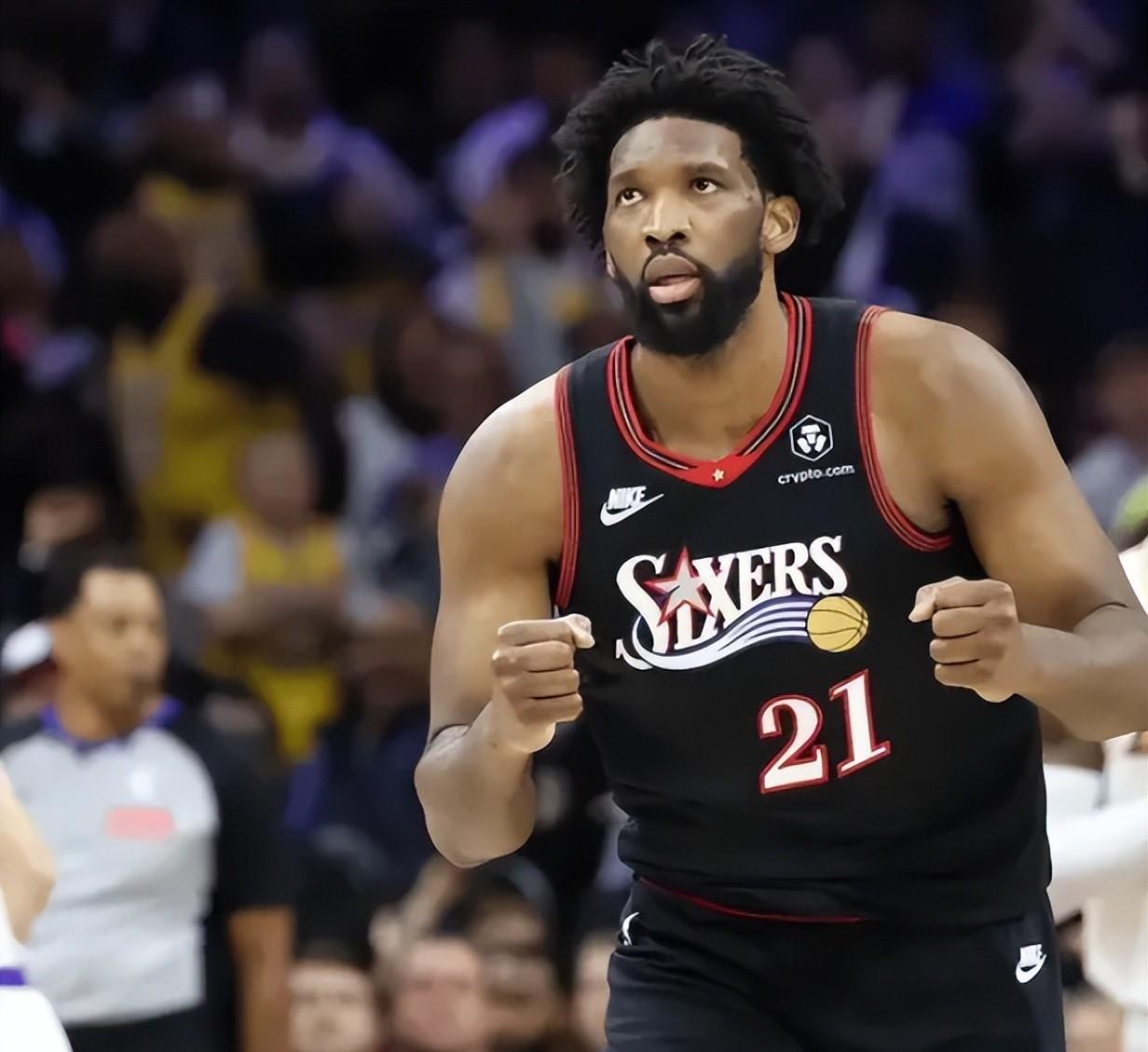 76人新秀表现惊艳，全场观众掌声不断，功能精华看到点击.的简单介绍