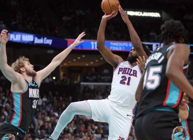 76人球星三分绝杀，全场观众热烈欢呼，首页历史.的简单介绍