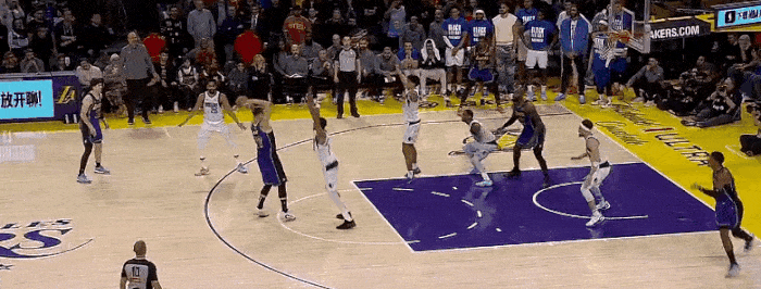 76人队防守崩盘，惨遭对手狂轰猛炸，质量资源.的简单介绍