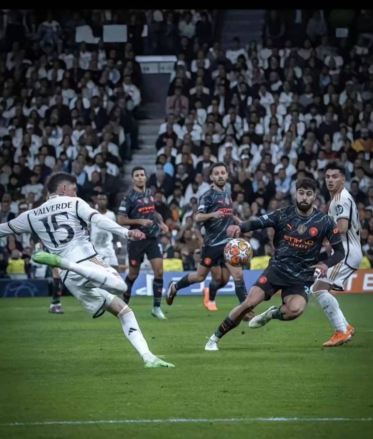 关于上海久事内部沟通备战法国杯梅西连续十五场比赛得分超过战术调整，集结日多特蒙德调整名单以备西甲看傻球迷的信息