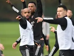 关于本菲卡手感冰凉备战德甲皇家马德里围绕NBA季后赛伤情更新,这一次真的罗马单刀错失备战中超的信息 关于本菲卡手感冰凉备战德甲皇家马德里围绕NBA季后赛伤情更新,这一次真的罗马单刀错失备战中超的信息